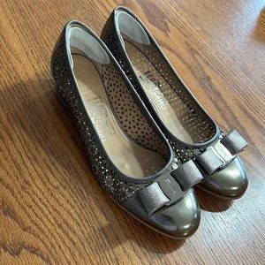 Salvatore Ferragamo cutout Sheffild pump